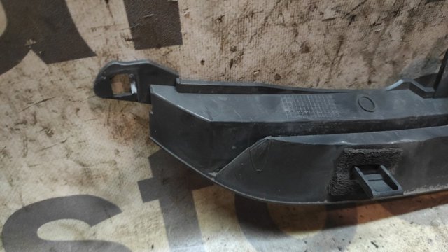 1553603 FORD Решетка радиатора купить в Николаев
