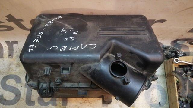 TOYOTA 1770528120 Корпус воздушного фильтра, верхняя часть в наличии Ровно
