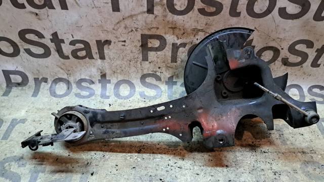 FORD 1778728 Цапфа (поворотный кулак) задний правый в наличии Ирпень
