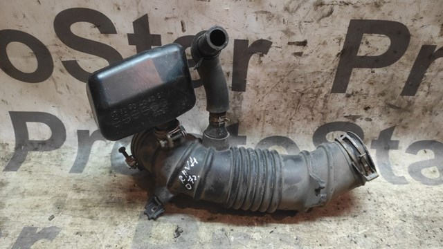 TOYOTA 1788028240 Выпускной патрубок воздушного фильтра в наличии Ирпень