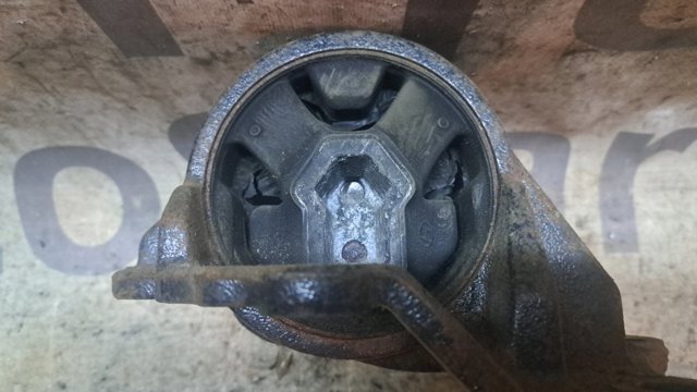 218302B400 HYUNDAI Подушка (опора) двигателя левая купить в Винница