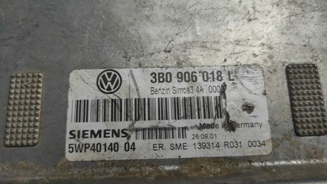 ЭБУ двигателем 3B0906018L VAG