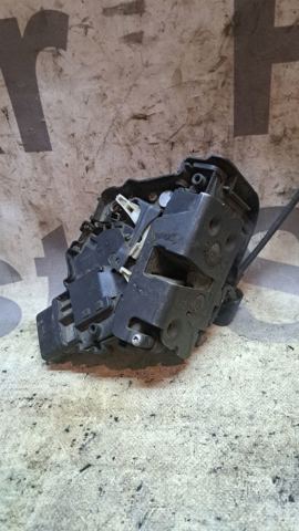 Замок передней пассажирской двери 3M5AR21812AK FORD