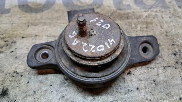 SUBARU 41022AE011 Левая подушка двигателя в наличии Чернигов