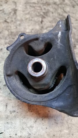 50805S04000 HONDA Подушка (опора) двигателя правая купить в Одесса