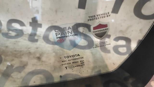TOYOTA 5610106540 Лобовое стекло в наличии Николаев