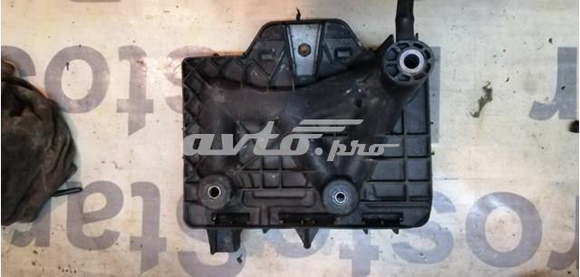 5Z0915331B Подставка аккумулятора купить Винница