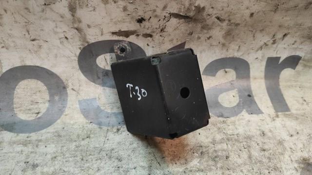 620628H700 NISSAN Кронштейн усилителя переднего бампера купить в Кривой Рог