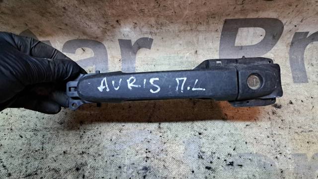 TOYOTA 692020D010 Держатель наружной ручки двери передней левой в наличии Павлоград
