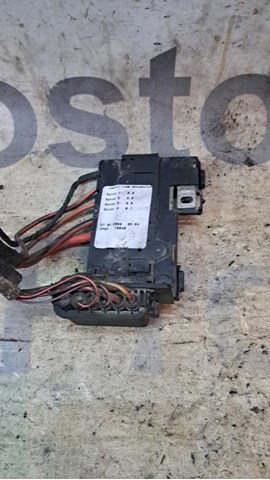 VAG 6R0937548F Блок предохранителей в наличии Хмельницкий