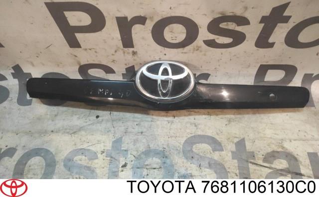 TOYOTA 7681106130C0 Накладка крышки багажника в наличии Павлоград