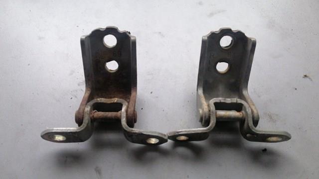 80400ZB00A Петля двери передней левой купить Чернигов