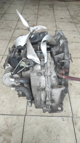 RENAULT 8200584877 КПП в сборе (механическая коробка передач) в наличии Ужгород