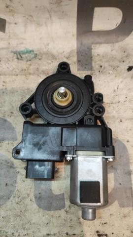 824602P010 HYUNDAI Мотор стеклоподъемника двери передней правой купить в Николаев