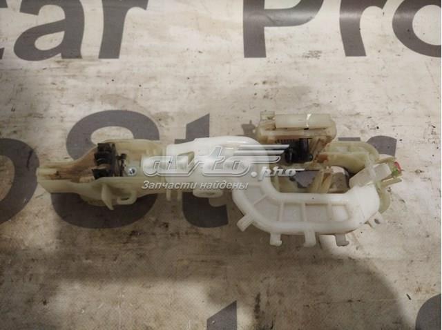 HYUNDAI 826552W700 Держатель наружной ручки двери передней левой в наличии Ровно