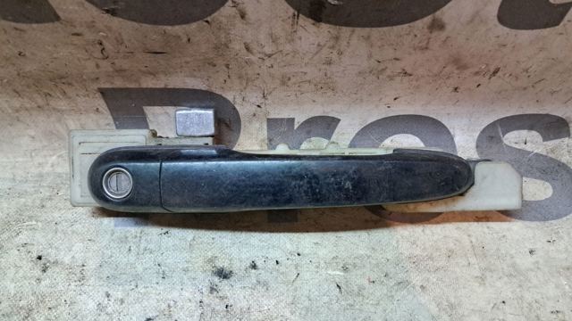 HYUNDAI 826652E000 Держатель наружной ручки двери передней правой в наличии Ровно