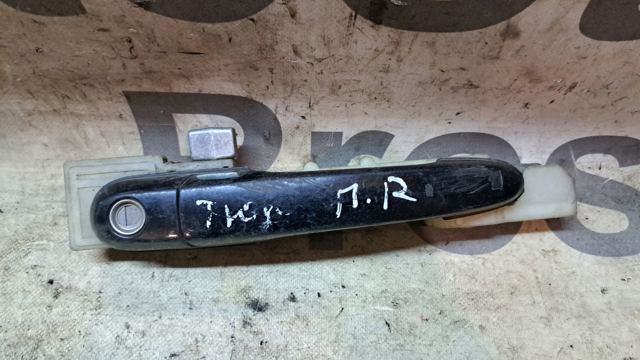 HYUNDAI 826652E000 Держатель наружной ручки двери передней правой в наличии Львов