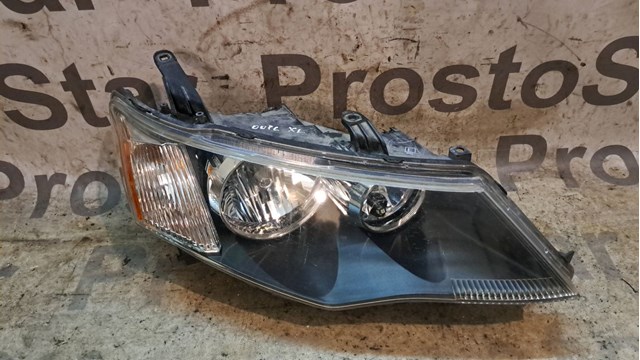 Фара передняя правая Mitsubishi Outlander II XL