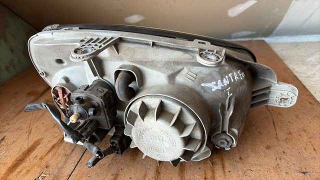 9210126010 HYUNDAI Фара левая купить в Харьков