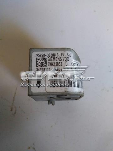 959203E600 HYUNDAI купить в Ирпень