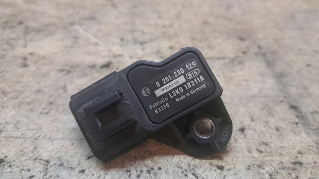Датчик абсолютного давления в коллекторе L3K918211A MAZDA