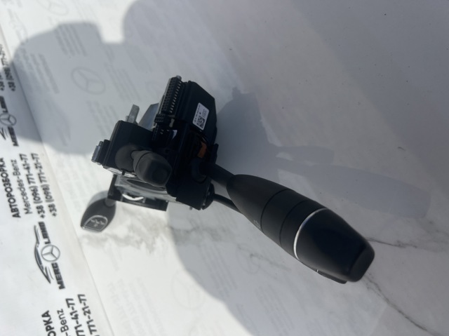 Левый подрулевой переключатель A1645400144 MERCEDES