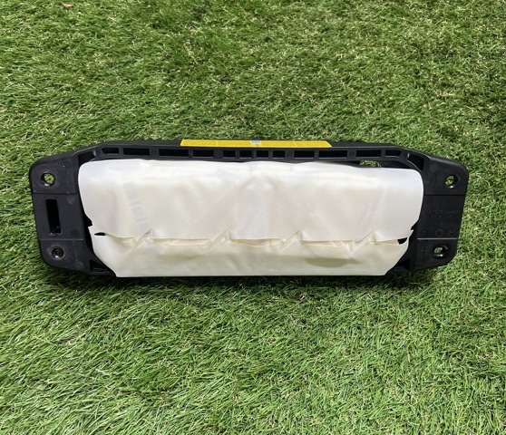 Подушка безопасности (AIRBAG) пассажирская A2058600002 MERCEDES