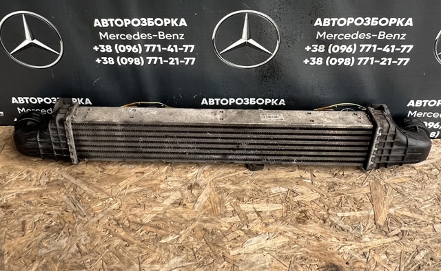 MERCEDES A2115001002 Интеркулер в наличии Черновцы