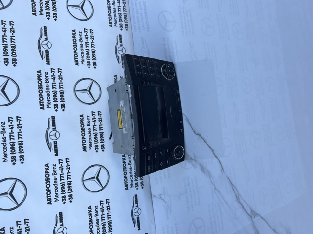 Радиоприемник A2118704589 MERCEDES