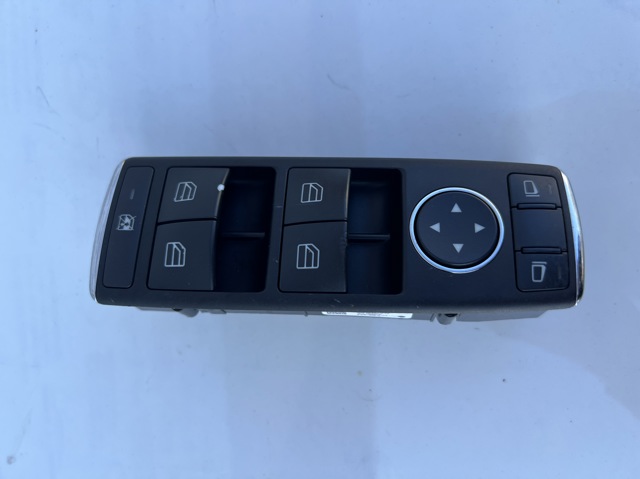 Кнопки переднего левого стеклоподъемника A2128208210 MERCEDES