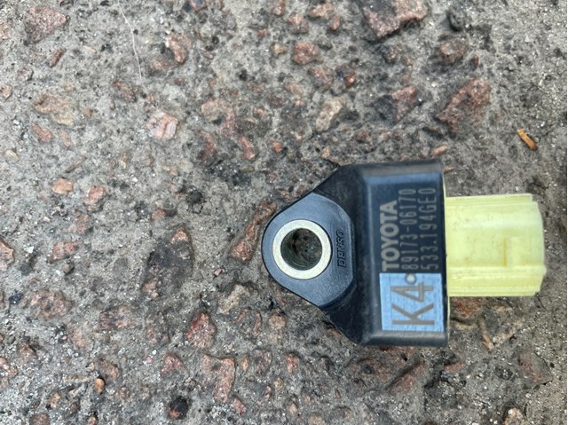 8917306170 TOYOTA Датчик удара купить в Павлоград