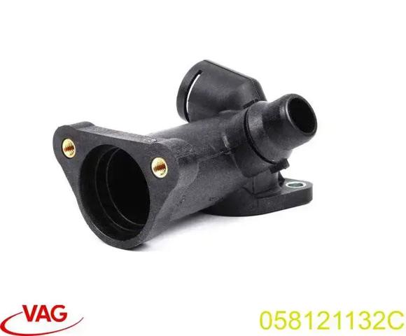 VAG 058121132C Фланец системы охлаждения (тройник) в наличии Каменское