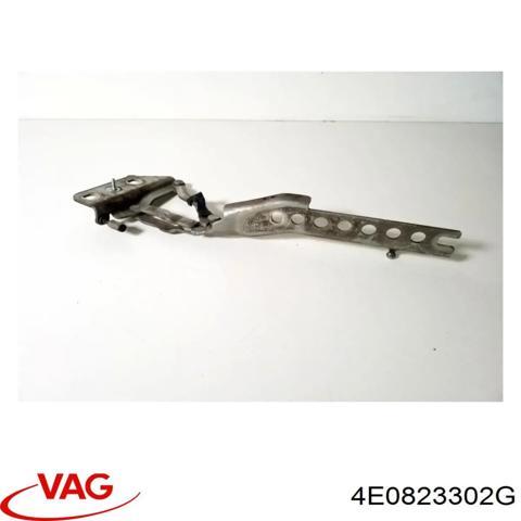 Петля капота, правая 4E0823302G VAG