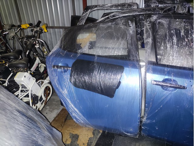 Дверь пассажирская задняя правая H21003NLMA NISSAN