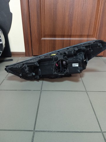 92102D3 Фара правая купить Украина