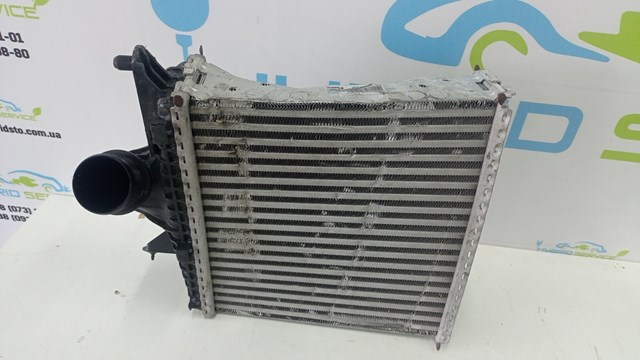 VAG 4M0145803AH Радиатор интеркуллера в наличии Житомир