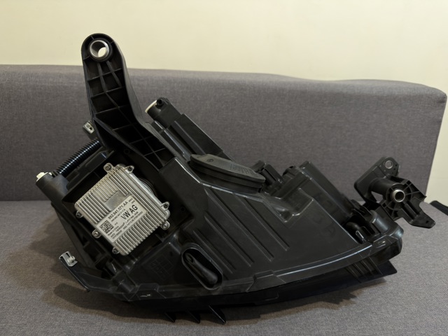 VAG 3CN941035E Фара левая в наличии Житомир