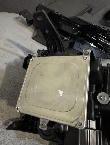 VA4051040B MAZDA Фара левая купить в Хмельницкий