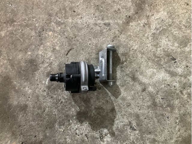 A0005000900 MERCEDES Помпа водяная (насос) охлаждения, дополнительный электрический купить в Днепр