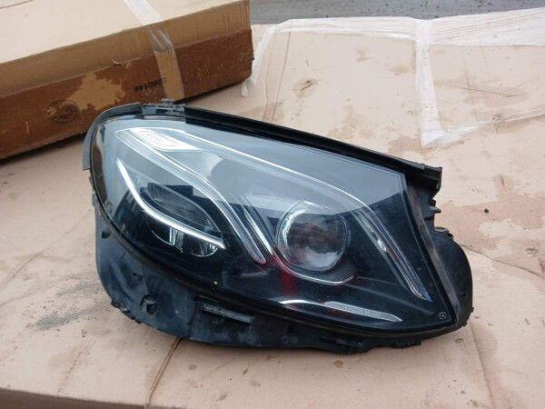 MERCEDES 2139062806 Фара правая в наличии Павлоград