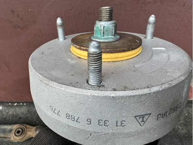 31336788776 Опора переднего амортизатора купить Днепр