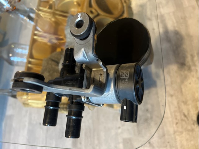 HYUNDAI 375W3GI200 в наличии Запорожье