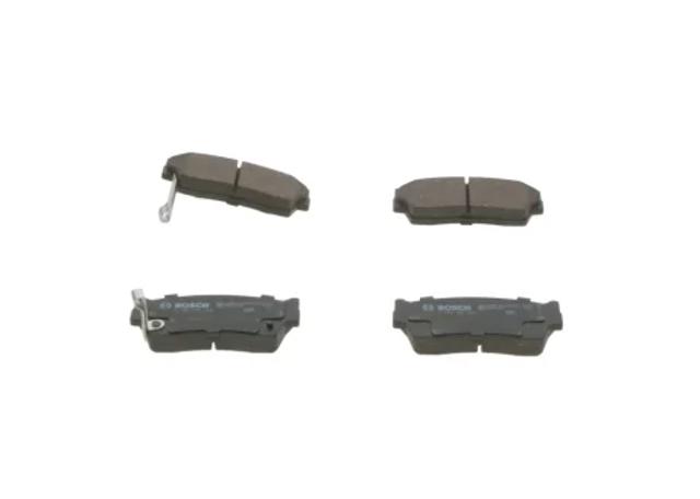 Колодки тормозные передние дисковые 0986461750 BOSCH