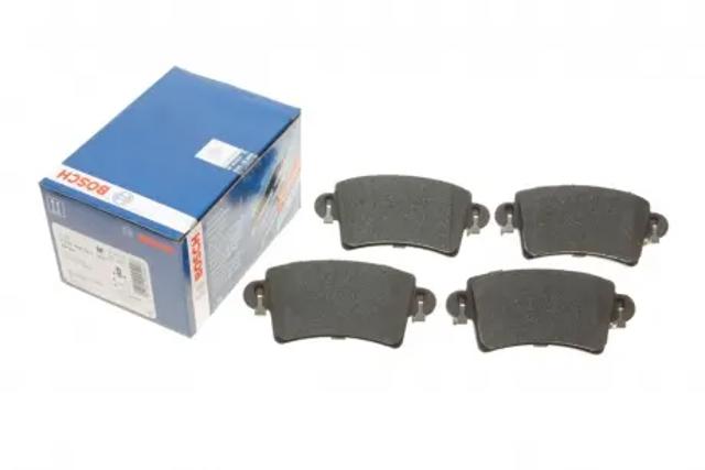 Колодки на тормоз задний дисковый 0986494043 BOSCH