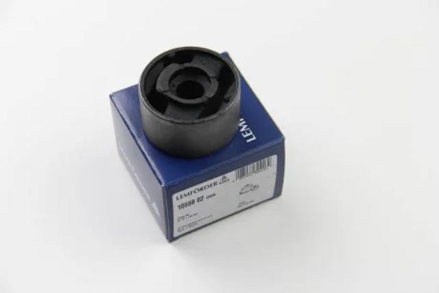 Сайлентблок переднего нижнего рычага 1055902 LEMFORDER