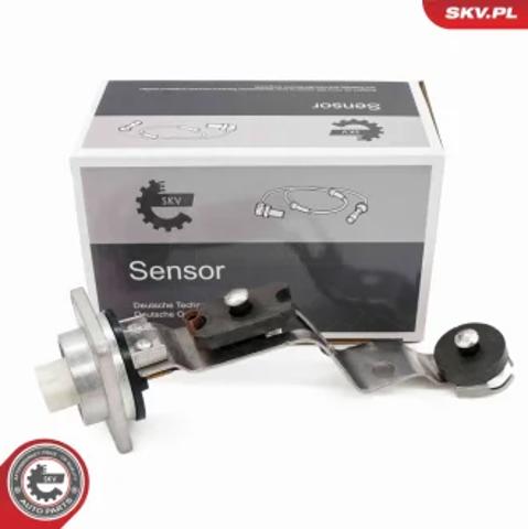 Датчик уровня масла двигателя 17SKV940 SKV