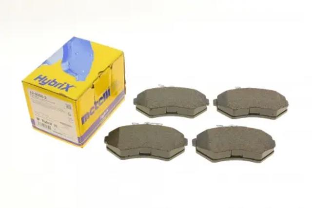Передние тормозные колодки Audi 80 B3