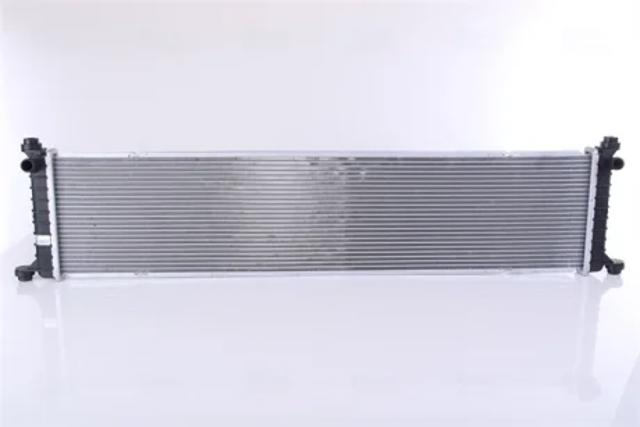 Радиатор охлаждения 606915 NISSENS