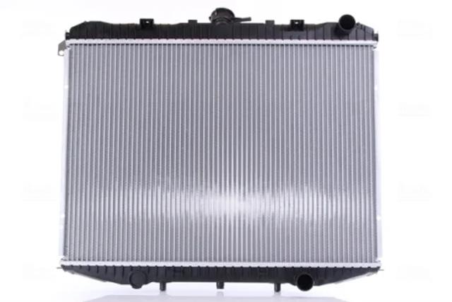Радиатор охлаждения 62070A NISSENS