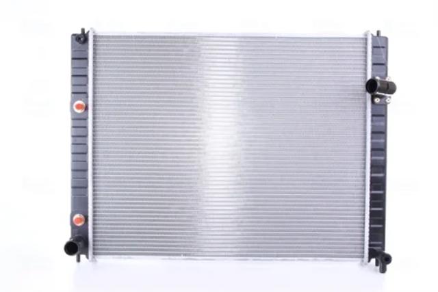 Радиатор охлаждения двигателя 68091 NISSENS